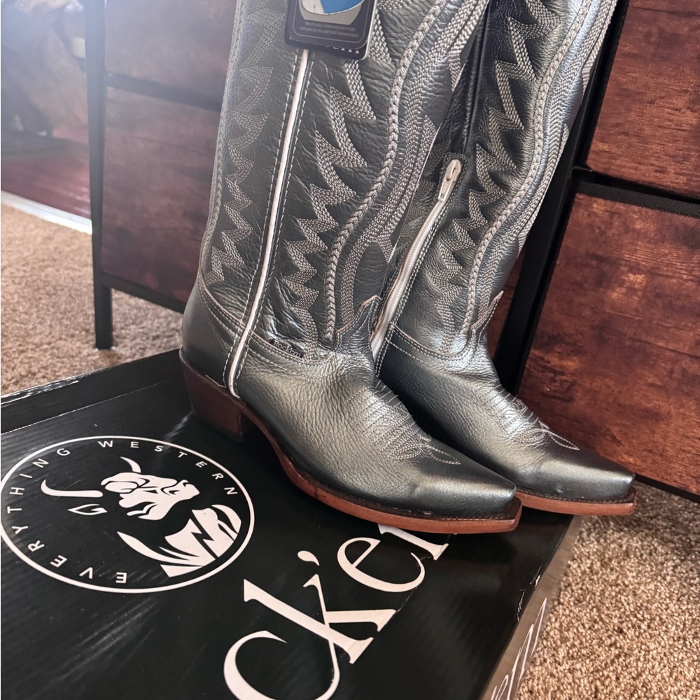 Silver Metallic Cowboy Boots - Picture 2 of 9